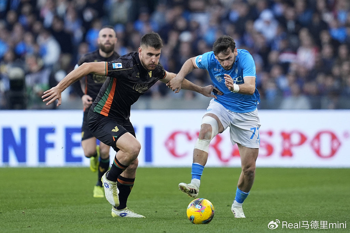 那不勒斯横扫英格兰,萨拉赫带队取胜 那不勒斯横扫英格兰,萨拉赫带队取胜