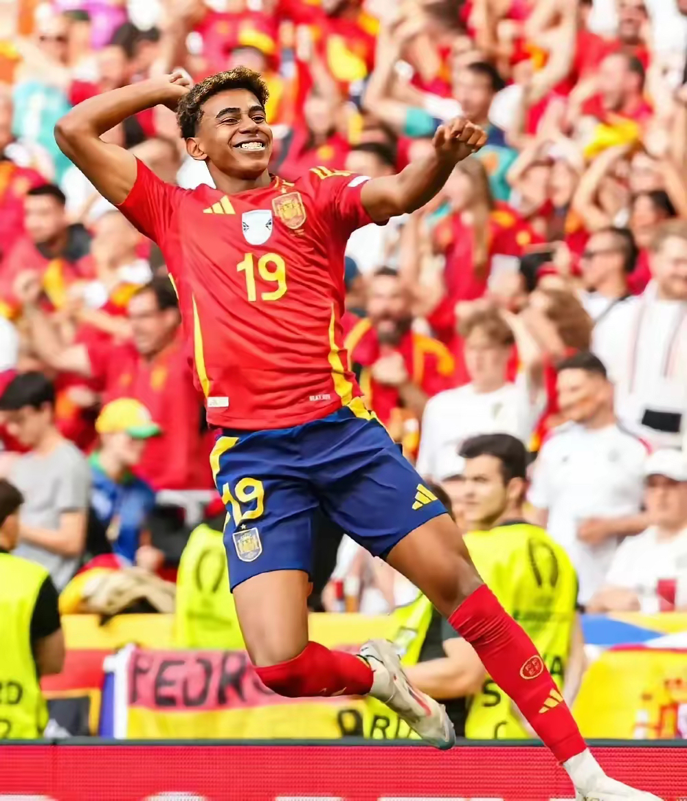 法国队横扫瑞典队，奥恰洛夫高光表现