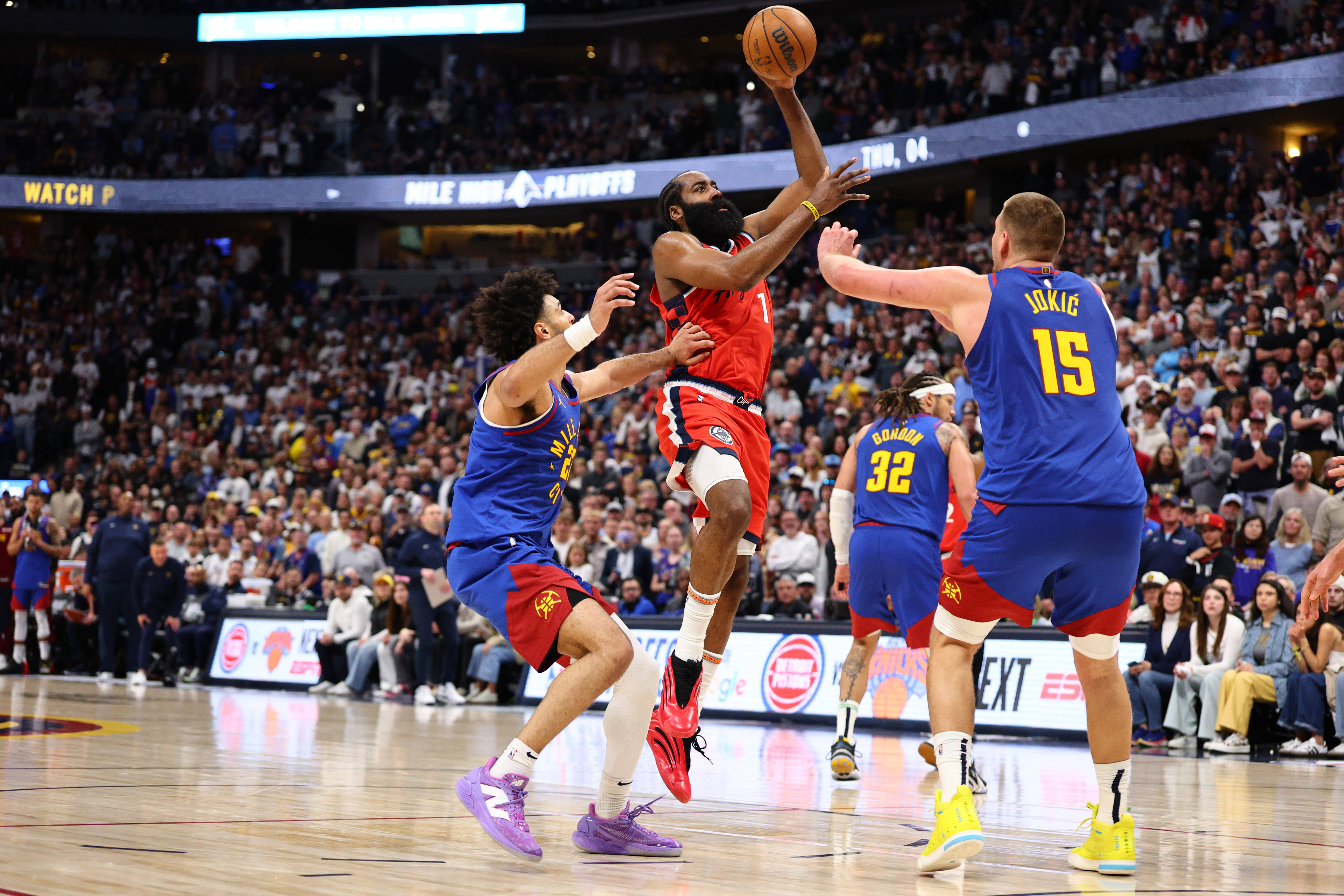 快船险胜吉林队,赵继伟扛起全队 快船险胜吉林队,赵继伟扛起全队