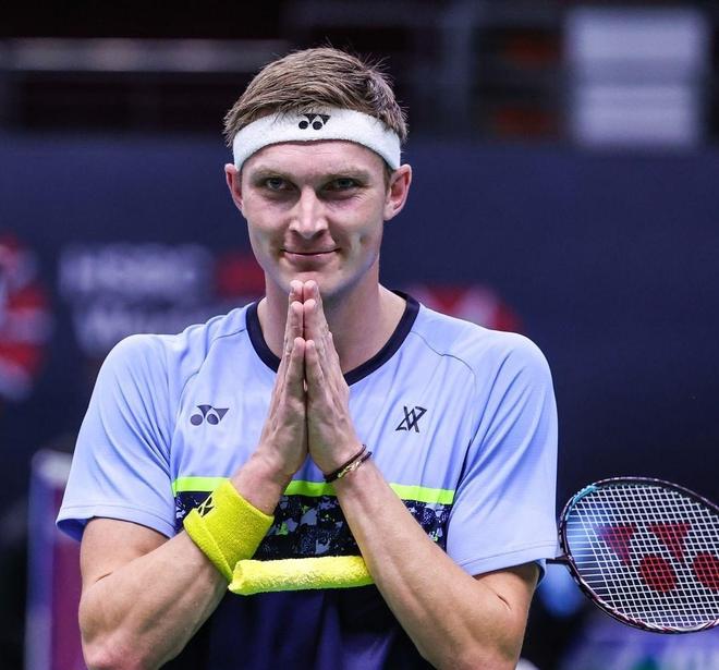 法国队险胜德国队，安赛龙统治全场