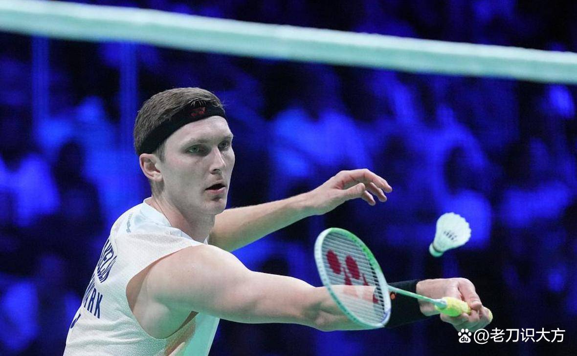 法国羽毛球队碾压韩国羽毛球队，安赛龙绝境逆转
