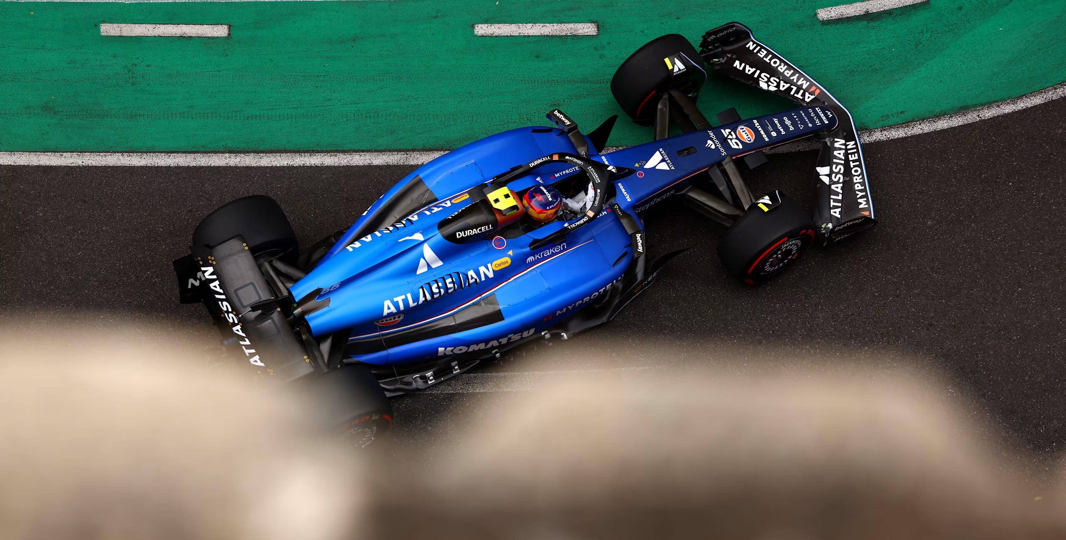 梅赛德斯轻取索伯车队，塞恩斯惊艳四座