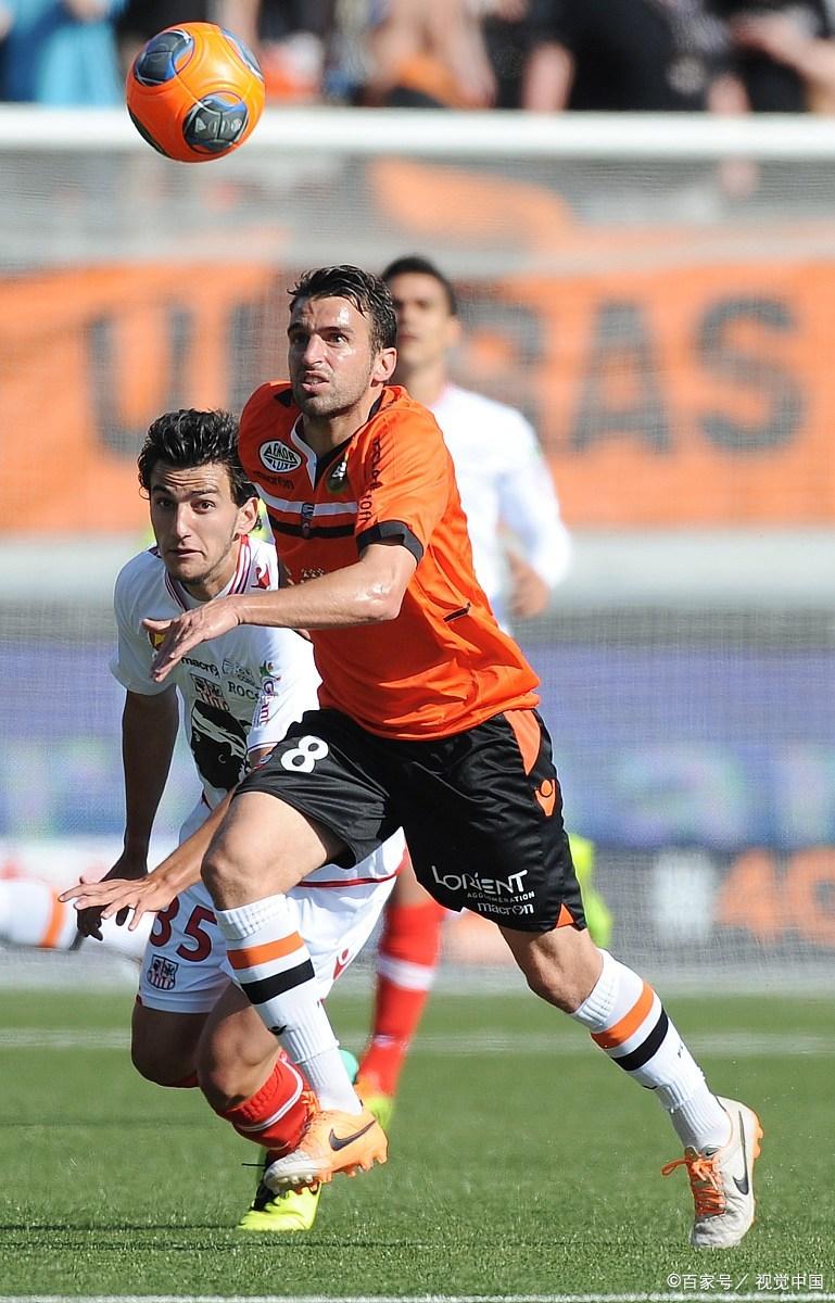 阿雅克肖主帅下课，法甲球队动荡不安