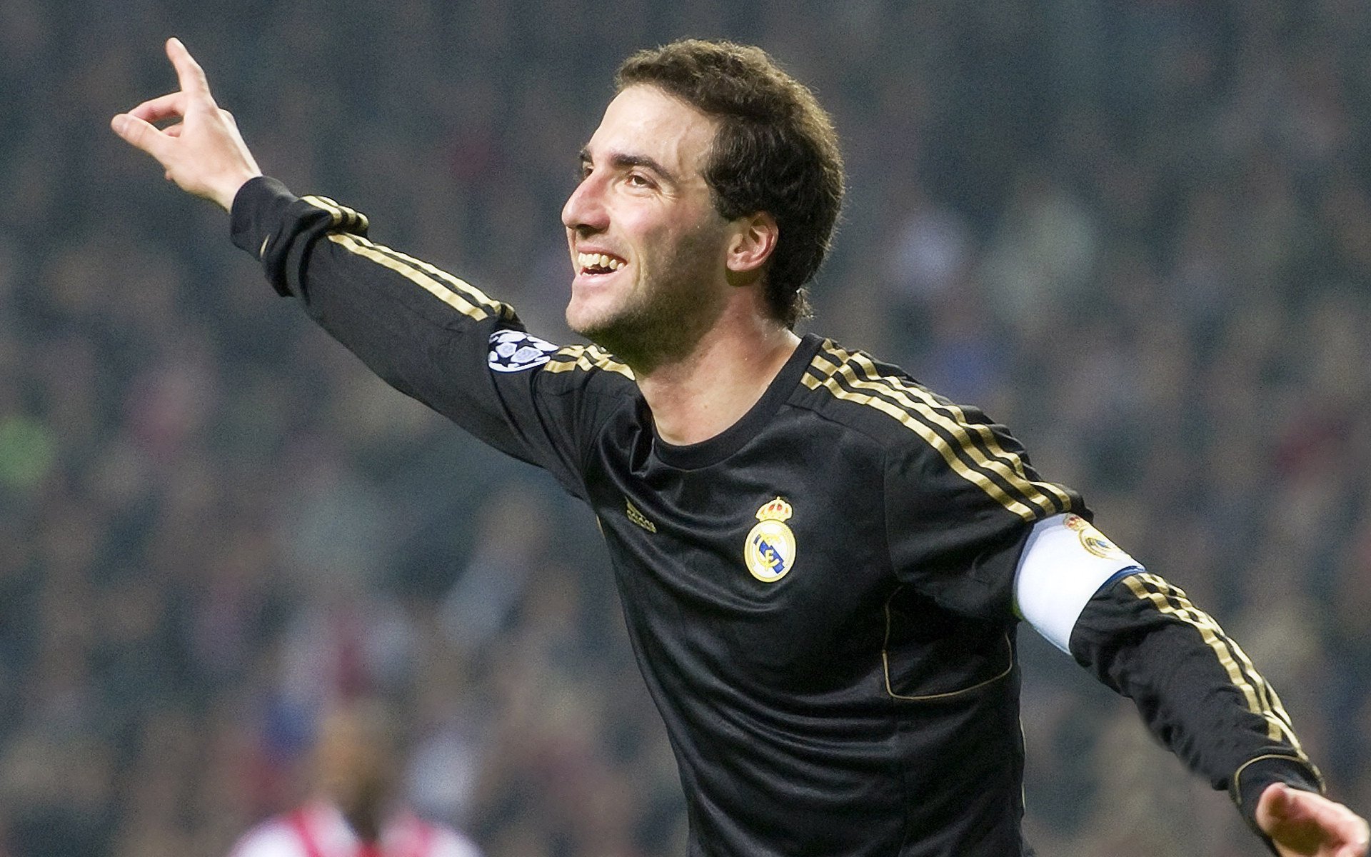 巴黎铁腕布局，穆勒关键一击定乾坤，欧洲豪门如何强势锁定摩洛哥新星